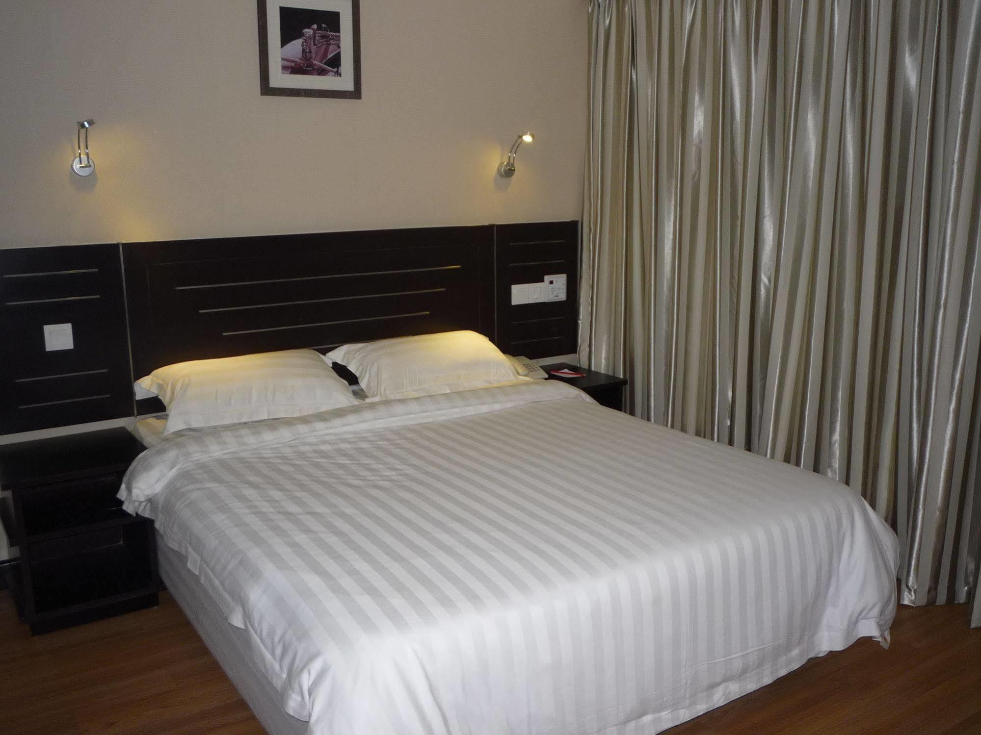 Labuk Hotel SDK Екстериор снимка